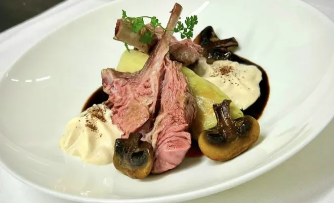 Carré d'Agneau de chez les Monflanquines 